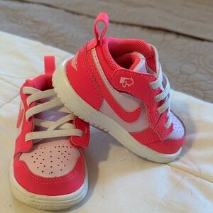 Nike Toddler Pink and White Sneakers